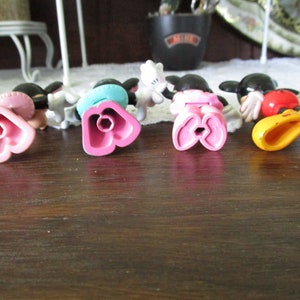 Vintage Lot of 4 Disney Toy Figures 3 Minnie Mouse and 1 Micky Mouse Bild 4