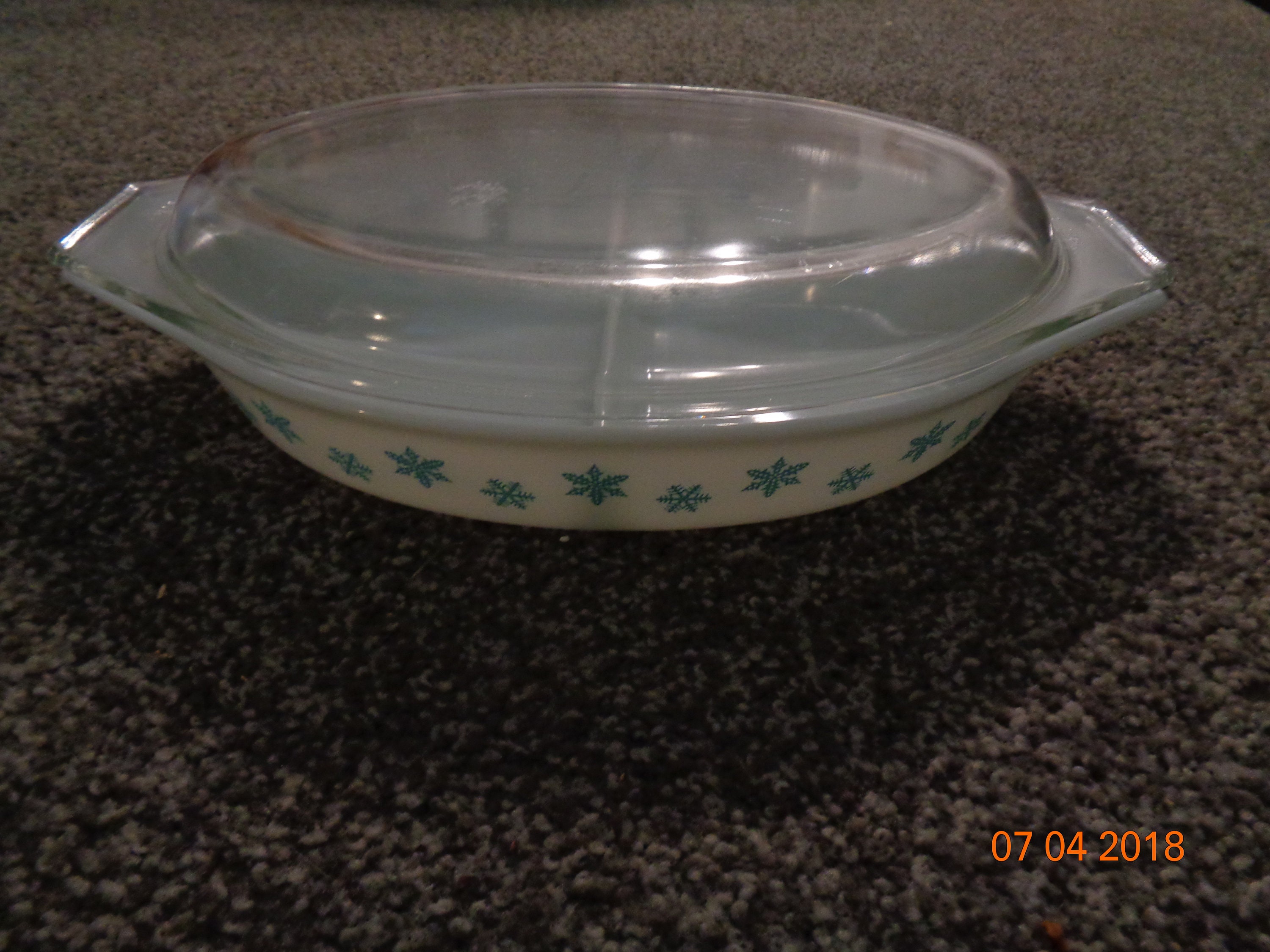 Vintage Pyrex Double Sided Vegetable Dish With Lid White With Aqua
