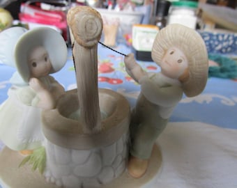 2000 Circle of Friends The Wishing Well Figurine Home Interiors and Gifts