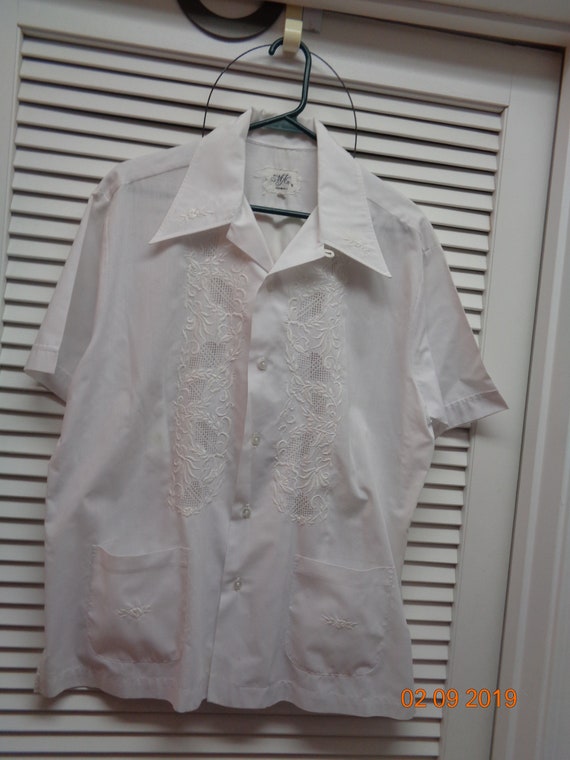 Vintage Sz Lg Mens White Linen Embroidered Shirt from Hawaii