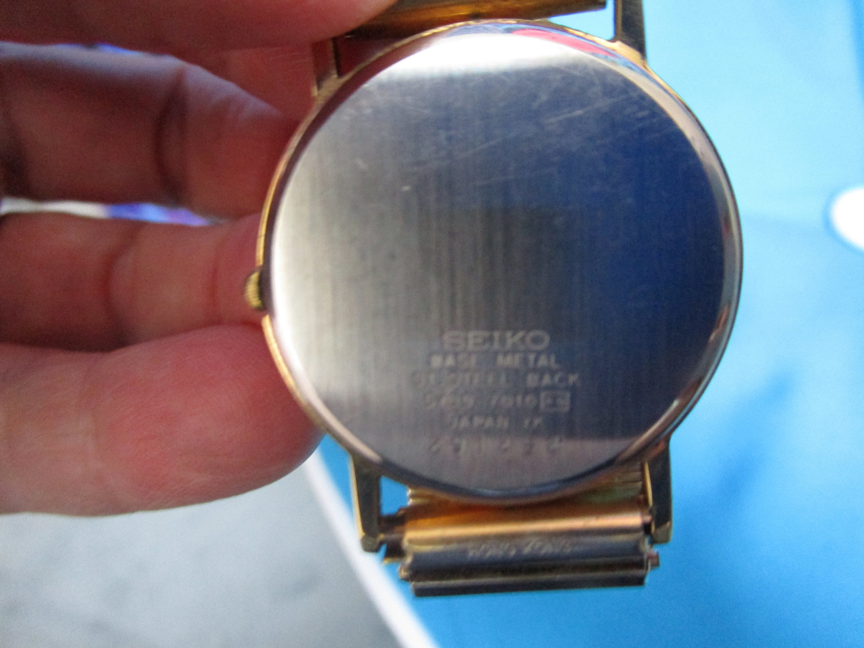 Vintage Mens Seiko Quartz Wrist Watch Base Metal St Steel