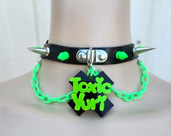 Toxic Yuri Choker