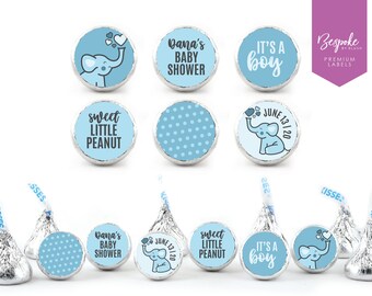 Può includere: Etichette per bomboniere di baby shower blu e bianche con un design a forma di elefante. Le etichette riportano il testo "Dana's Baby Shower", "It's a Boy", "Sweet Little Peanut" e "June 13/20".