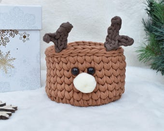 Christmas Deer crochet basket Chocolate storage basket Christmas treat holder Home fireplace decor Table Décor