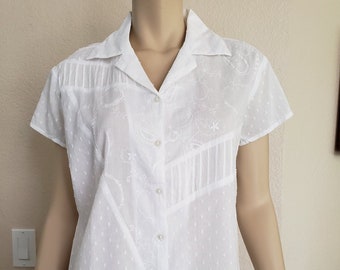 Sacred Threads Clothing White Button Front Top V Neck embroidery L (1782)