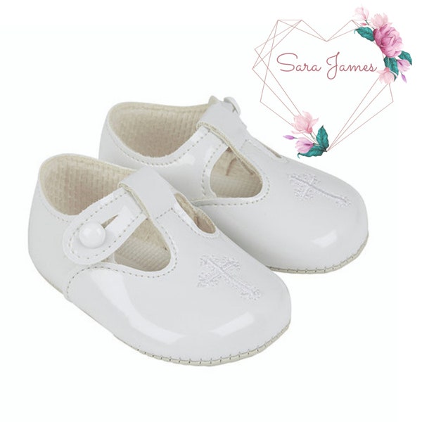Christening Shoes, Baptism Shoes, Unisex Christening Shoes, Baby Shoes, White Christening Shoes, White Baptism Shoes, Baby Booties
