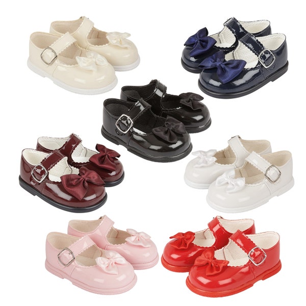 Bay Pods/Early Days UK First Walker Shoes, chaussures pour enfants, chaussures bébé, chaussures de soirée rose, blanc, rouge, ivoire, bleu marine, noir, bordeaux