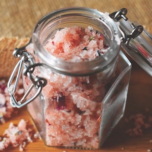 Pink Body Scrub - Zulique