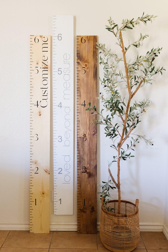 HAND PAINTED Growth ruler, growth chart, measuring stick, personalized growth chart, family growth chart, wooden ruler, wooden growth ruler