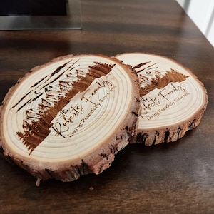 Personalized Wood Coasters Tree Coaster Live Edge Bark Coaster Set Customized Last Name Rustic Coaster Wood Decor Art Wedding Gift for Groom