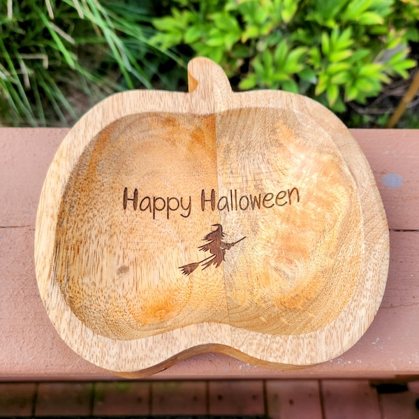 Wood Pumpkin Tray Halloween Candy Tray Autumn Home Decor Wood Pumpkin Bowl Engraved Wood Bowl Happy Halloween Engraved Candy Bowl Fall Decor