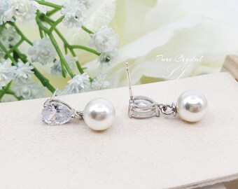 Simple  Crystal with 8mm Creamy Pearl 925 SILVER POST Bridesmaid Earrings, Bridesmaid Earrings Gift,