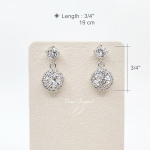 Round Cubic Zirconia With Point Cubic Dangle and 925 SILVER POST ...
