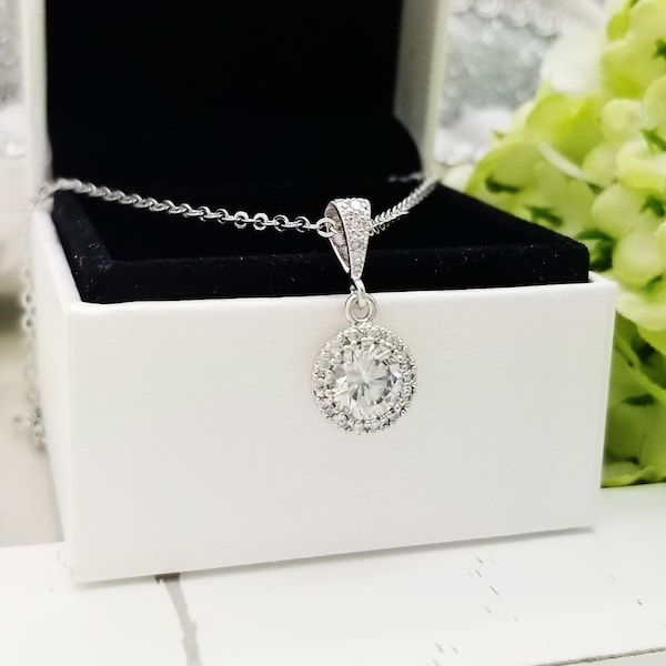 Silver Wedding Round Halo Cubic Zirconia Necklace , bridesmaid Necklace Gift