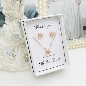 Tie the Knot Ohrringe mit Cubic Zirkonia und Halskette Rose Gold SET, Brautjungfer Schmuck-Set Geschenk