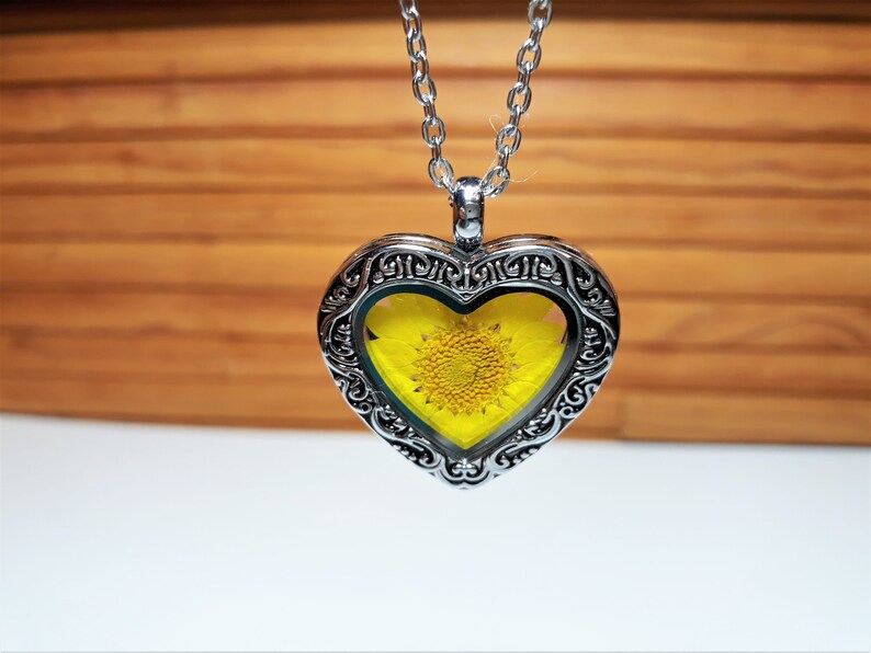 Birth Month Flower Pressed Flower Pendant Necklace Daisy Etsy