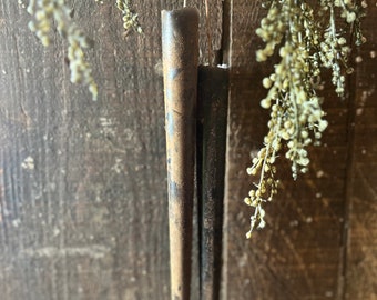 Sweet Colonial Primitive Blackened Wax Rustic Nature Home Decor Taper Candle