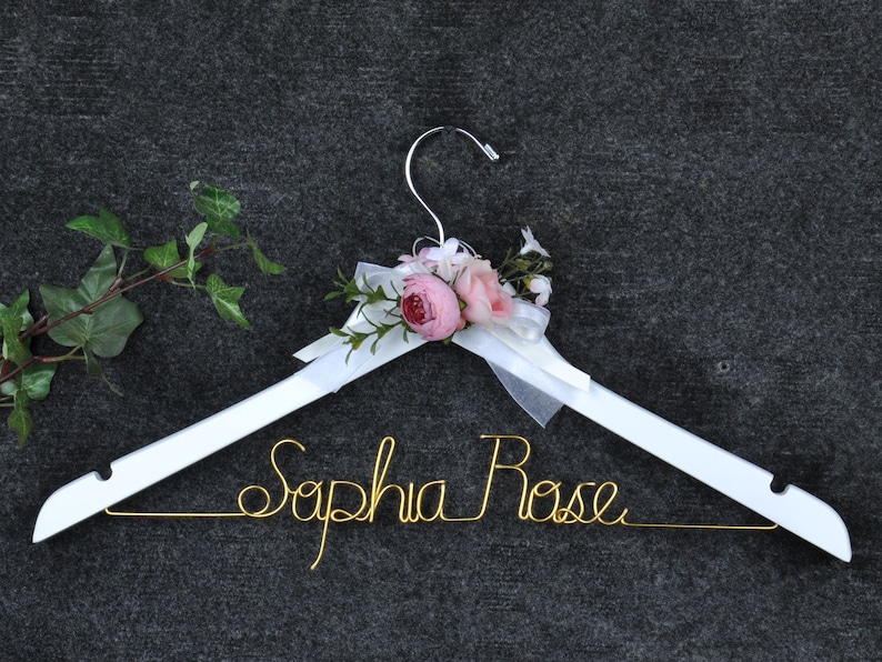 Custom Bridesmaid Gift, Bridal Hanger, Bridal Shower Gift, Bachelorette Party, Gift for Bride,Personalized Wedding hanger bride gift