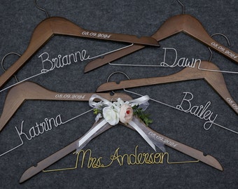 Bride hanger,Bridesmaid Hanger, Maid of Honor Gift, Last Name Hanger, Sister Wedding Gift