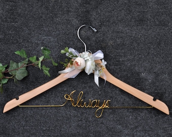 Close Friend Wedding Gift, Bride's Blessing Gift, Bridal Shower Gift, Maid of Honor Hanger, Wire Hanger, Personalized Hanger