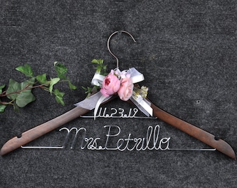 SET 5-7 Double layer Hanger--Bride flower wedding hanger, wedding dress hanger,Wedding hanger, Personalized custom bridemaid hanger
