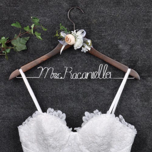 Custom Bridesmaid Gift, Bridal Hanger, Bridal Shower Gift, Bachelorette Party, Gift for Bride,Personalized Wedding Hanger Bride Gift