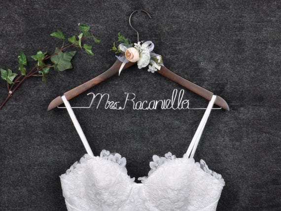 Custom Bridesmaid Gift, Bridal Hanger, Bridal Shower Gift, Bachelorette Party, Gift for Bride,Personalized Wedding Hanger Bride Gift