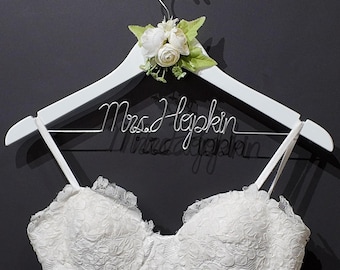 Custom Bridesmaid Gift, Bridal Hanger, Bridal Shower Gift, Bachelorette Party, Gift for Bride,Personalized Wedding Hanger Bride Gift