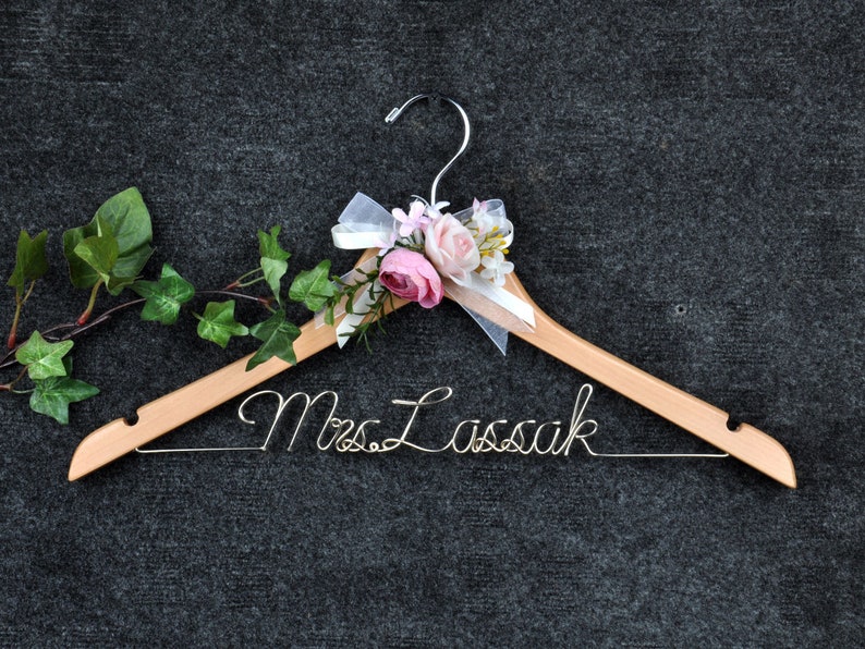 Bride flower wedding hanger, Last name bride wedding dress hanger,Wedding hanger, Personalized custom bridemaid hanger 