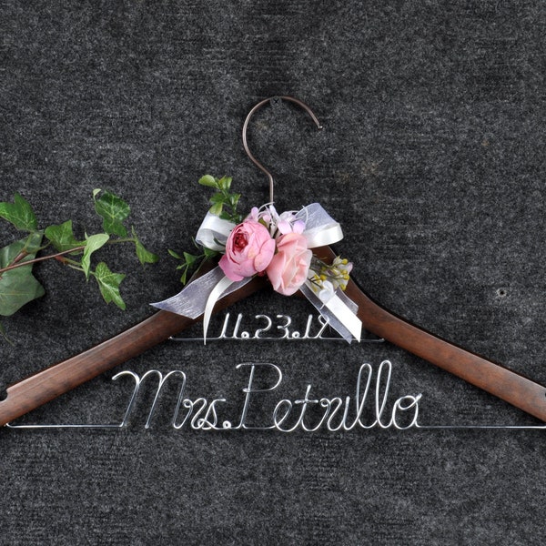 Percha de boda con datos, percha de novia, percha de señora, percha con nombre, percha personalizada, percha de novia, regalo de despedida de soltera, percha para vestido de novia