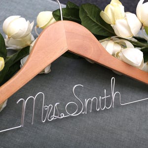Bride flower wedding hanger,Dress hanger,Wedding hanger for Bride,Bridesmaids  hangers,Bride&#39;s Gift