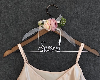 Name customized hanger, bridesmaid hanger, bride hanger, party name hanger, bridesmaid gift, wedding hanger