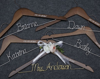 Wedding hanger, customized personalized name hanger, Custom Bridesmaid Gift, Bridal Hanger, Date Carving Hanger,wedding commemorative gift