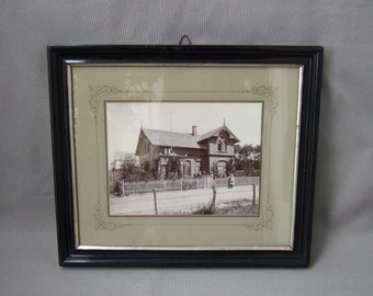 Foto schwarzweiß Familienfoto Familie Haus Villa Bilderrahmen schwarz gold Vintage antik Bornholm