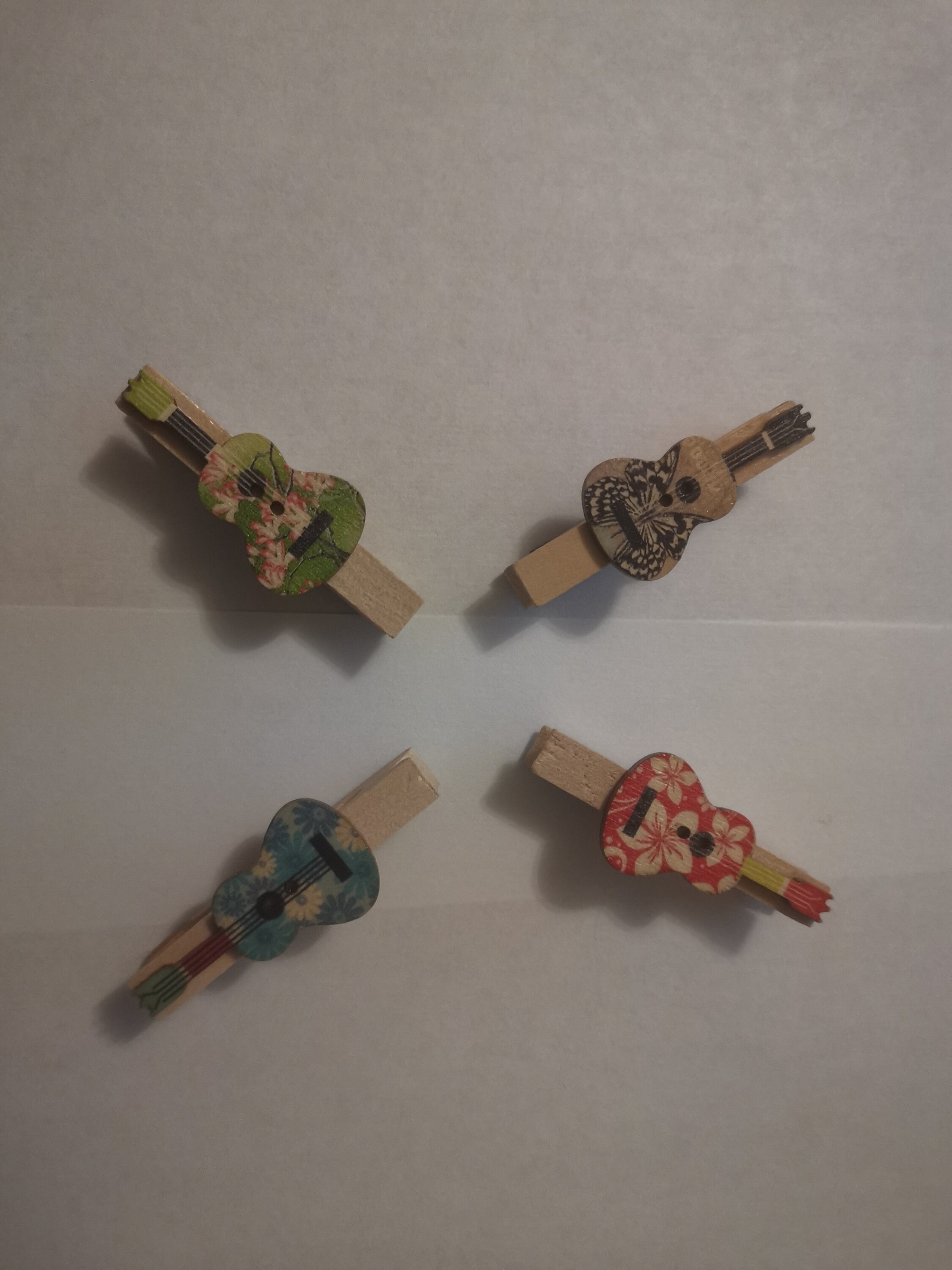 4 pequeñas clavijas de madera 50 mm con guitarras magnéticas | Etsy