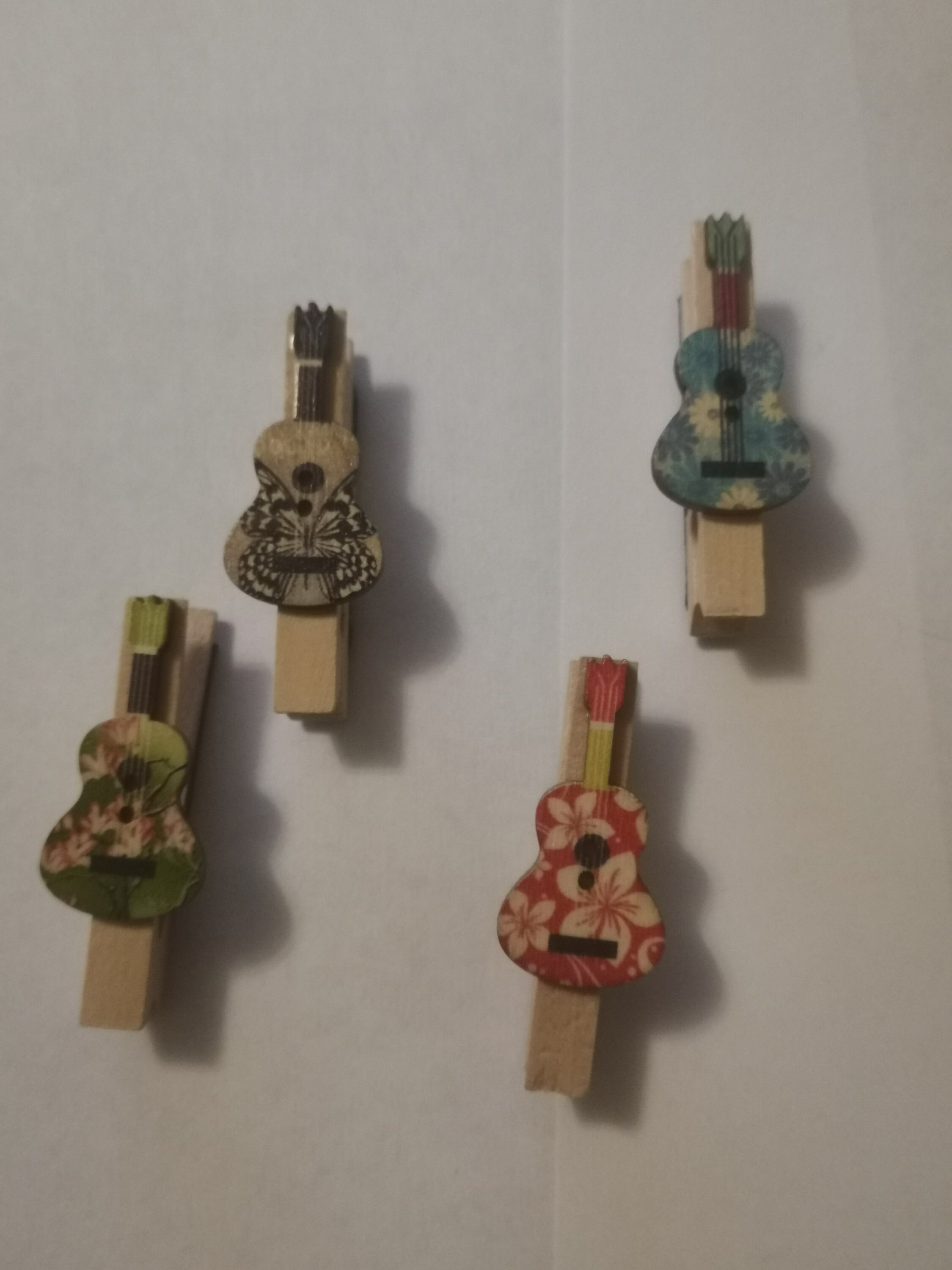 4 pequeñas clavijas de madera 50 mm con guitarras magnéticas | Etsy