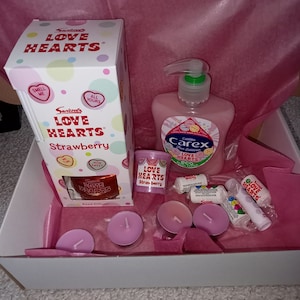 swizzels Love hearts gift set gift box diffuser tea lights sweets lipsil birthday missing you hug in a box candles strawberry personalised