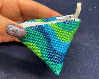 Swirly Pyramid Pouch Pattern