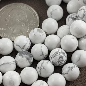 8mm Natural White Howlite Round Beads, Hole: 1mm, about 46 pcs, 15 inch strand    PH479