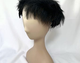 Cappello da cocktail vintage con piume nere, stile anni '50, con aureola, modello Halo Fascinator, corona aperta, stile metà secolo.
