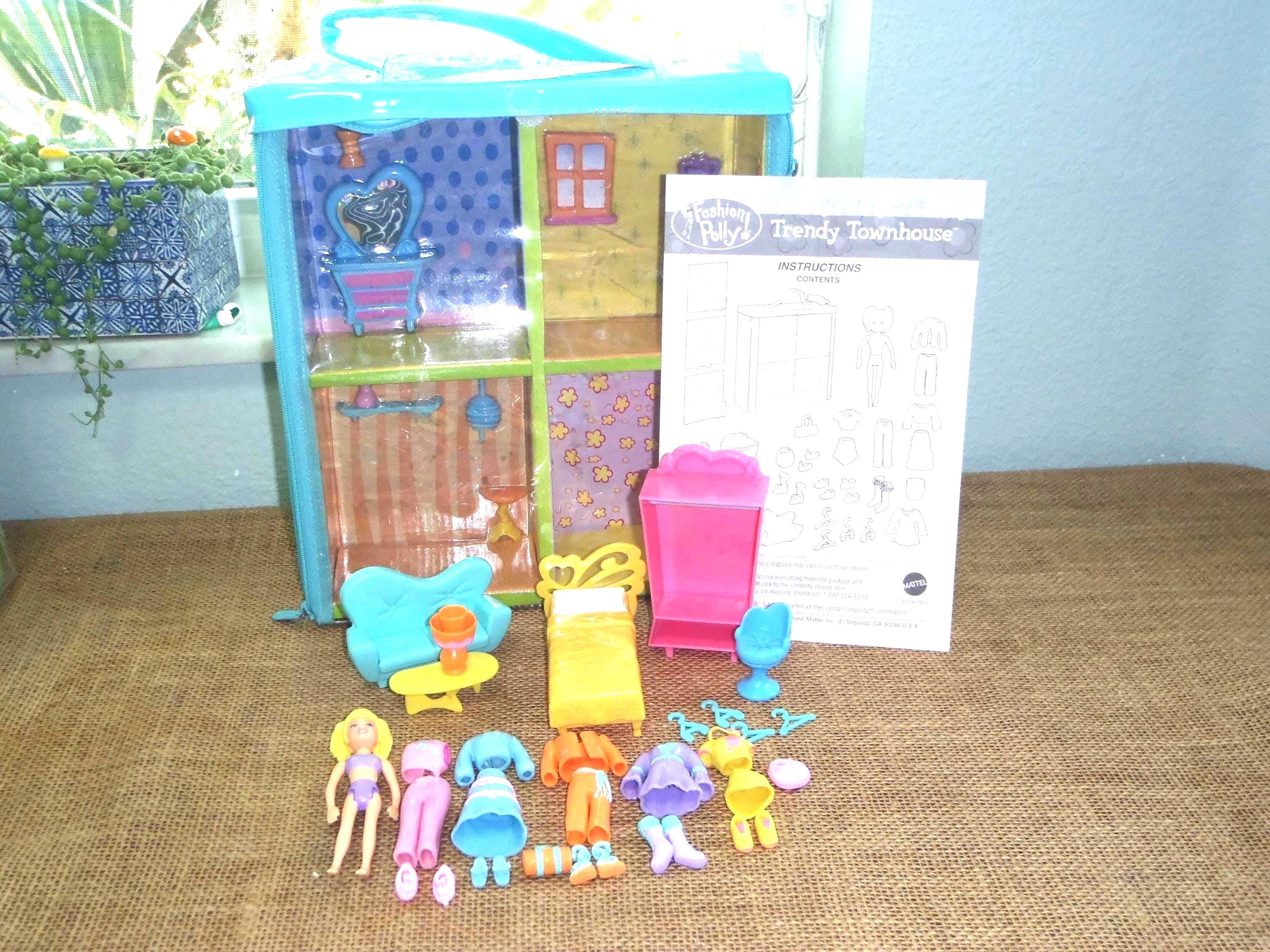 Vintage Polly Pocket 2002 Trendy Townhouse Zippered Take Along