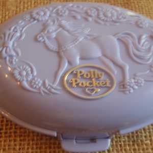 Polly Pocket Unicorn Meadow Bluebird De 1995 (complet Avec Figurines, Très Bon état)
