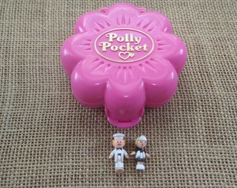 Vintage Bluebird Polly Pocket 1990 Mr. Fry's Restaurant Compact - Complete
