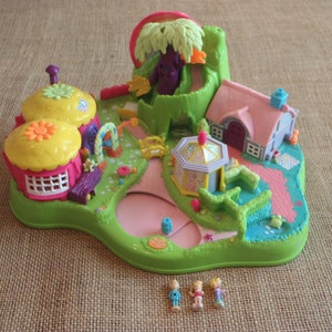 Vintage Bluebird Polly Pocket 1997 Magical Movin Fairyland  - Complete