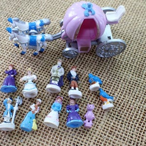 Trendmasters Starcastle Cinderella Castle Playset Figures