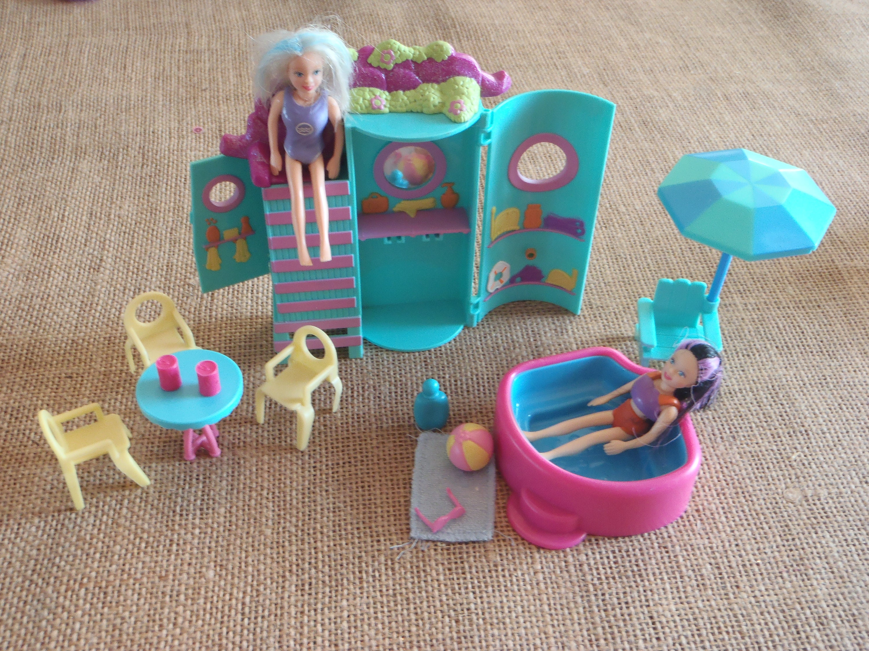 Polly Pocket: Best Luau Ever!