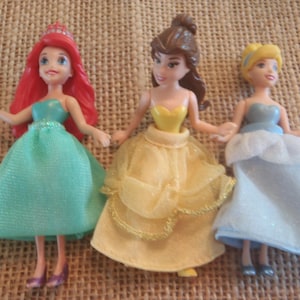Disney Polly Pocket Princess Dolls with Fabric Dresses Belle Cinderella Ariel X54