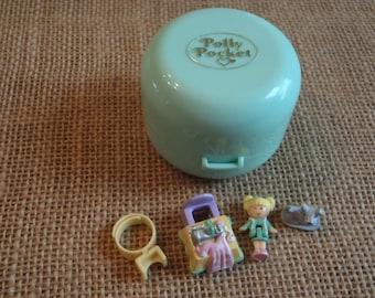 Vintage Bluebird Polly Pocket 1991 Dazzing Dressmaker Ring - Complete
