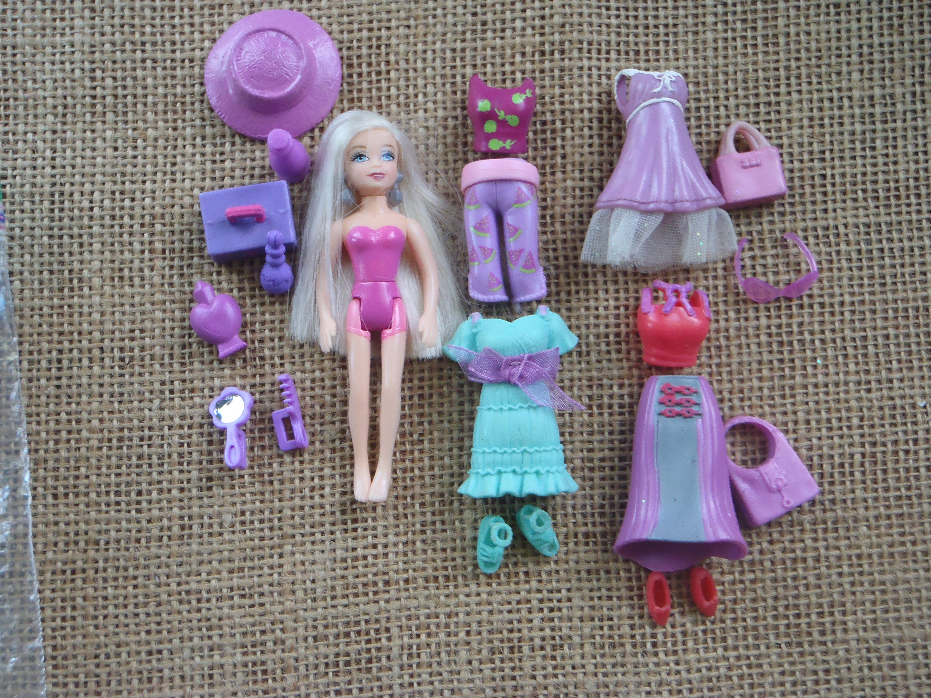 Polly store fashion doll