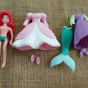Vintage Polly Pocket Disney Princess Ariel Little Mermaid Doll Outfits Set L5 image 1